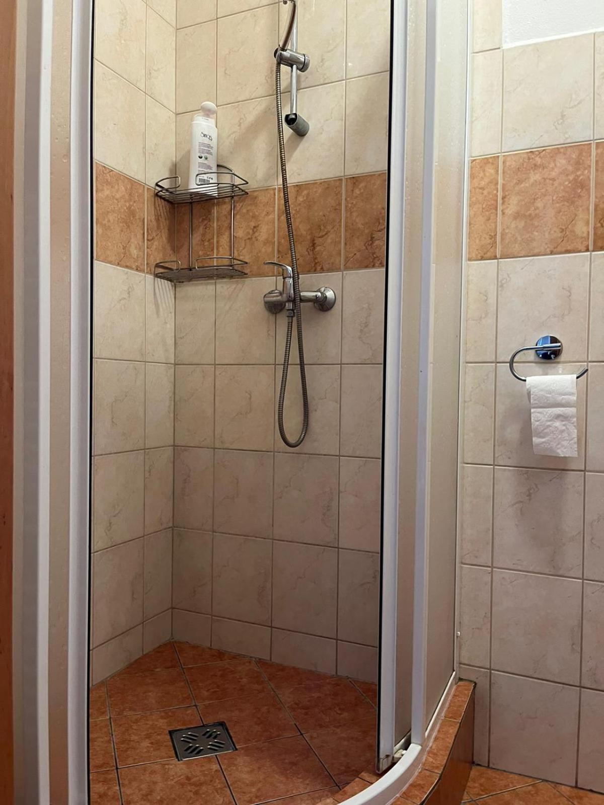 1St Plaza Apartment Bratislava Exteriör bild