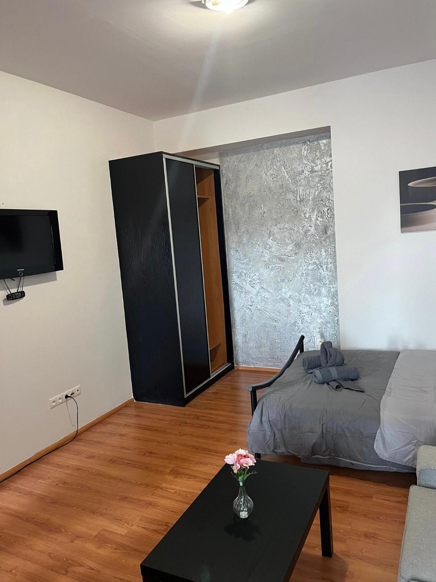 1St Plaza Apartment Bratislava Exteriör bild